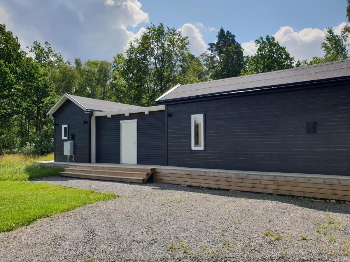 Västra Torup Cabin In The Forest With Spa Bath מראה חיצוני תמונה
